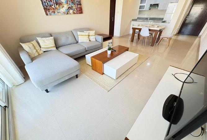 2PDpDGYePKa - Property Main Image