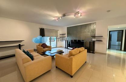 Apartment - 2 Bedrooms - 2 Bathrooms for rent in Al Juffair - Capital Governorate