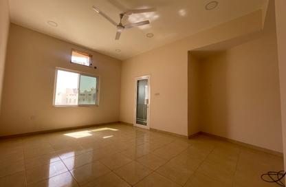 Apartment - 3 Bedrooms - 2 Bathrooms for rent in Tubli - Central Governorate