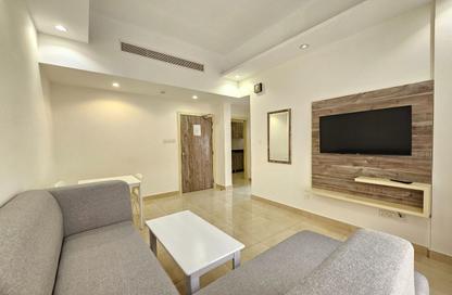 Apartment - 1 Bedroom - 1 Bathroom for rent in Exhibition Road - Hoora - Capital Governorate