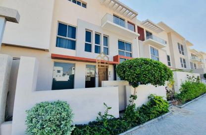 Villa - 4 - 6 for rent in Amwaj Avenue - Amwaj Islands - Muharraq Governorate