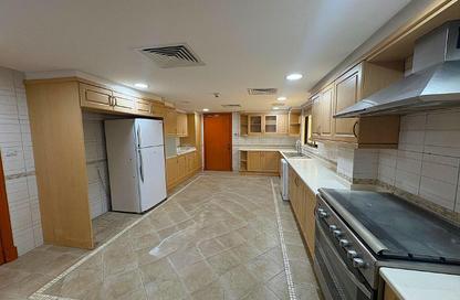 Duplex - 5 Bedrooms - 6 Bathrooms for rent in Um Al Hasam - Manama - Capital Governorate