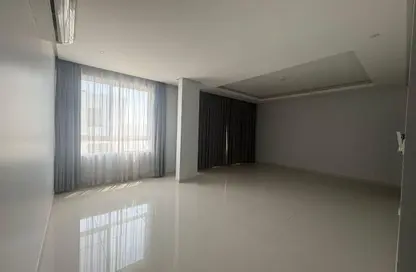 Apartment - 2 Bedrooms - 2 Bathrooms for rent in Tubli - Central Governorate