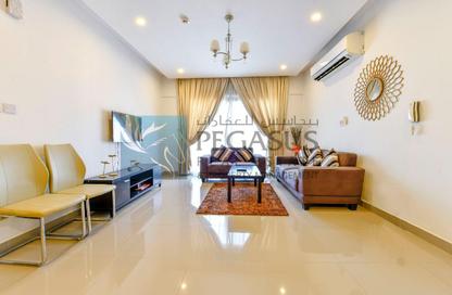 Apartment - 2 Bedrooms - 2 Bathrooms for rent in Busaiteen - Muharraq Governorate