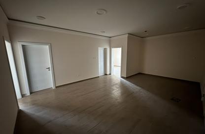 Apartment - 2 Bedrooms - 2 Bathrooms for rent in Salmabad - Central Governorate