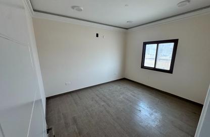 Apartment - 2 Bedrooms - 2 Bathrooms for rent in Salmabad - Central Governorate