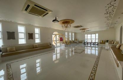 Compound - 6 - 7 for sale in Saar - Northern Governorate