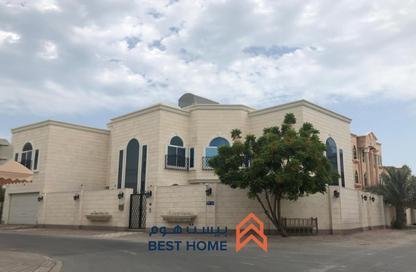 Villa - 4 Bedrooms - 6 Bathrooms for sale in Hidd - Muharraq Governorate
