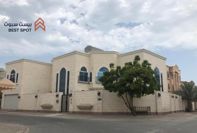 985445 - Property Main Image