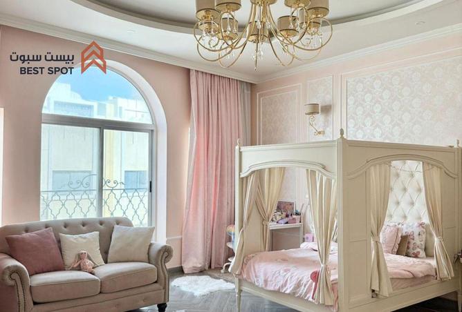 985445 - Property Image 3