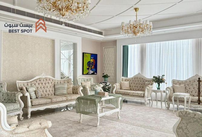 985445 - Property Image 2