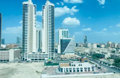 Apartment - Studio - 1 Bathroom for sale in Sanabis - Manama - Capital Governorate