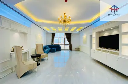 Apartment - 3 Bedrooms - 3 Bathrooms for rent in Sanabis - Manama - Capital Governorate