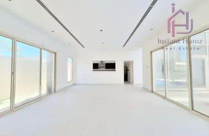 Villa - 4 Bedrooms - 4 Bathrooms for rent in Saar - Northern Governorate