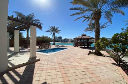 Villa - 4 - 5 for rent in Amwaj Islands - Muharraq Governorate Villa - 4 - 5 for rent in Amwaj Islands - Muharraq Governorate