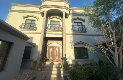 Villa - 5 Bedrooms - 6 Bathrooms for sale in Hamad Town - Northern Governorate