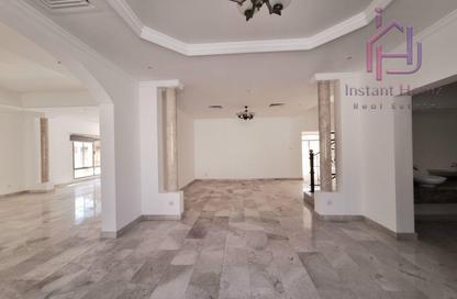 Villa - 4 - 6 for rent in Saar - Northern Governorate