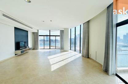 Apartment - 3 Bedrooms - 5 Bathrooms for rent in Reef Island - Capital Governorate