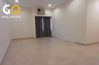 Apartment - 4 Bedrooms - 2 Bathrooms for rent in Adliya - Manama - Capital Governorate