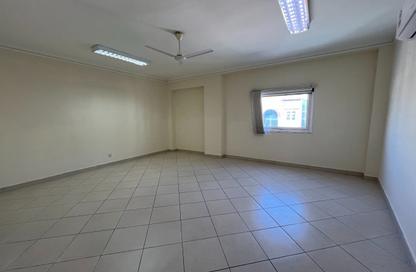 Office Space - Studio - 2 for rent in Exhibition Road - Hoora - Capital Governorate