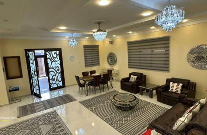 Villa - 5 Bedrooms - 7+ Bathrooms for sale in Ras Hayan - Southern Governorate