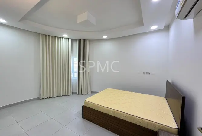 56301601 - Property Image 2