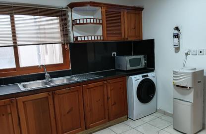 Apartment - 2 Bedrooms - 2 Bathrooms for rent in Al Juffair - Capital Governorate