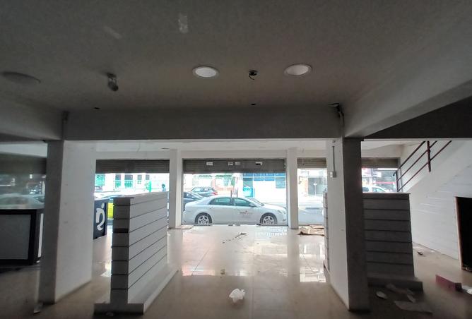 989258 - Property Image 2