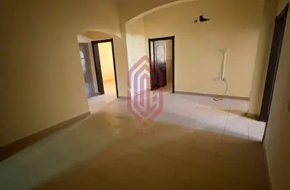 Apartment - 3 Bedrooms - 2 Bathrooms for rent in Karbabad - Manama - Capital Governorate