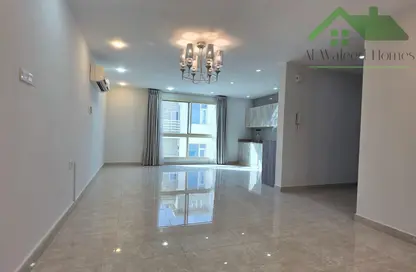 Apartment - 2 Bedrooms - 3 Bathrooms for rent in Hidd - Muharraq Governorate
