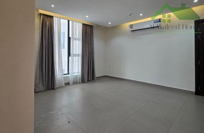 Apartment - 2 Bedrooms - 2 Bathrooms for rent in Hidd - Muharraq Governorate