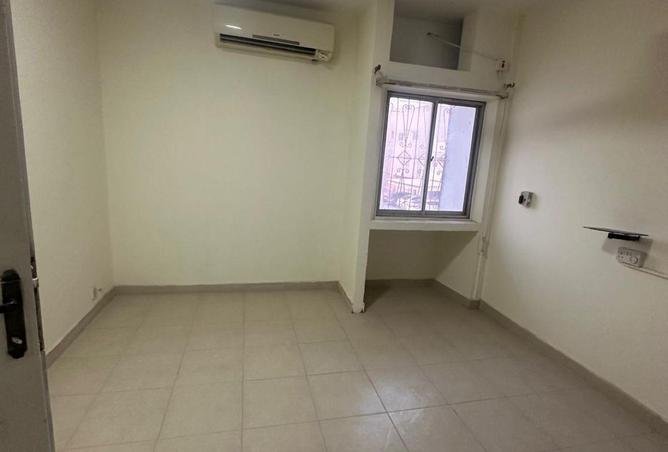 1000356 - Property Image 2