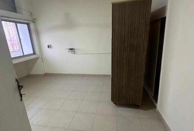 1000356 - Property Image 3