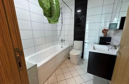 Apartment - 2 Bedrooms - 2 Bathrooms for sale in Seef - Capital Governorate
