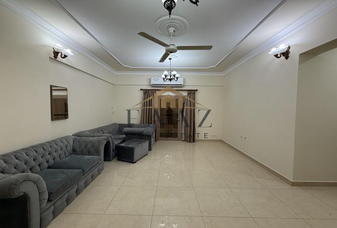 993842 - Property Main Image