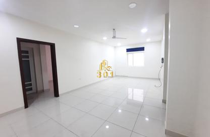 Office Space - 2 Bedrooms - 2 Bathrooms for rent in Janabiya - Northern Governorate
