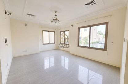 Villa - 4 Bedrooms - 4 Bathrooms for rent in Janabiya - Northern Governorate