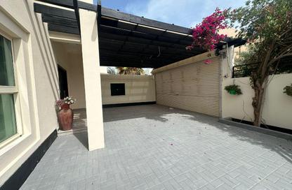Villa - 6 Bedrooms - 6 Bathrooms for rent in Janabiya - Northern Governorate