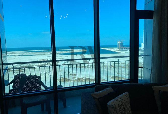 988962 - Property Image 2