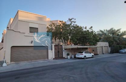 Villa - 5 Bedrooms - 7+ Bathrooms for rent in Busaiteen - Muharraq Governorate Villa - 5 Bedrooms - 7+ Bathrooms for rent in Busaiteen - Muharraq Governorate