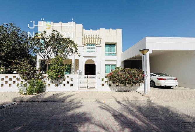 987111 - Property Main Image