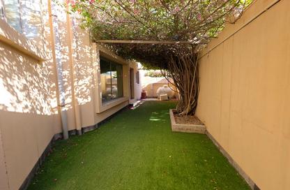 Villa - 4 Bedrooms - 5 Bathrooms for rent in Janabiya - Northern Governorate