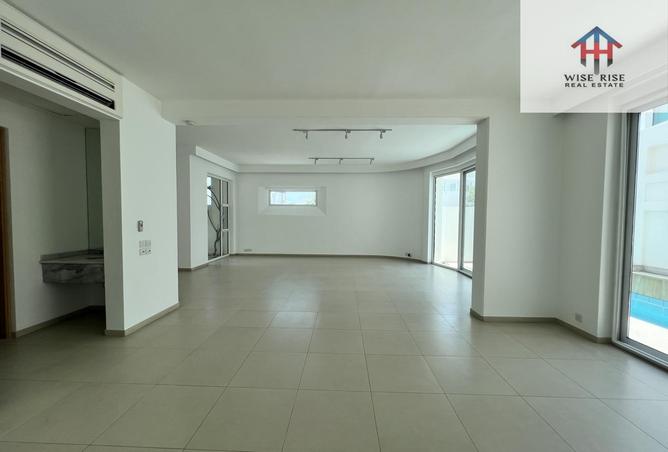 56240081 - Property Main Image