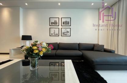 Apartment - 3 Bedrooms - 4 Bathrooms for rent in Al Juffair - Capital Governorate