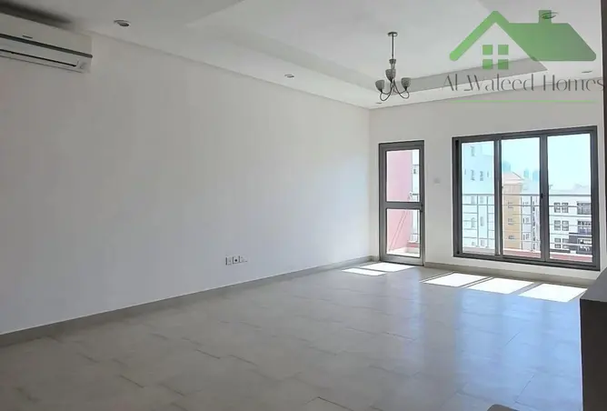 983259 - Property Image 2