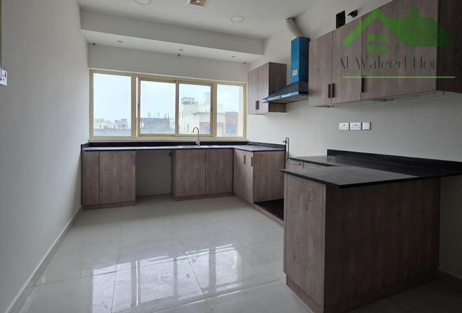 983259 - Property Image 2