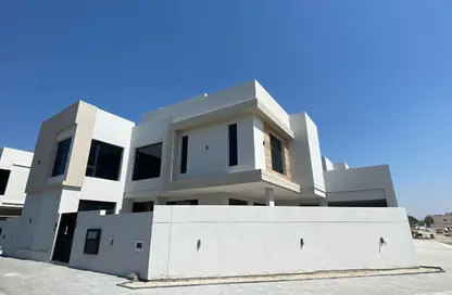 فيلا - 4 غرف نوم - 6 حمامات للبيع في سار - المحافظة الشمالية