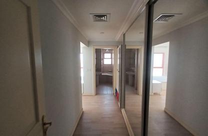 Apartment - 2 Bedrooms - 3 Bathrooms for rent in Exhibition Road - Hoora - Capital Governorate Apartment - 2 Bedrooms - 3 Bathrooms for rent in Exhibition Road - Hoora - Capital Governorate