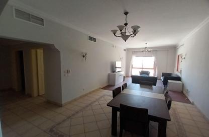 Apartment - 2 Bedrooms - 3 Bathrooms for rent in Exhibition Road - Hoora - Capital Governorate
