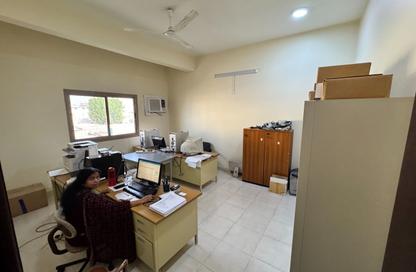 Office Space - Studio - 2 Bathrooms for rent in Salmabad - Central Governorate